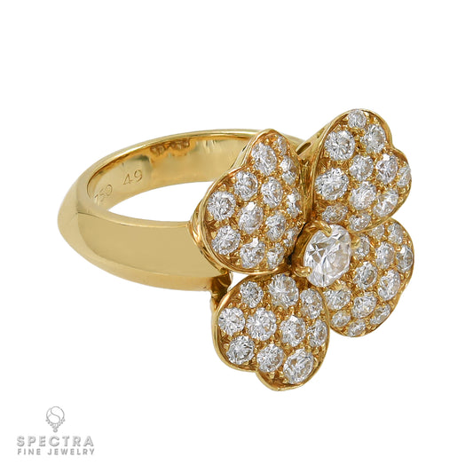Van Cleef & Arpels Cosmos Diamond Gold Ring Small Model