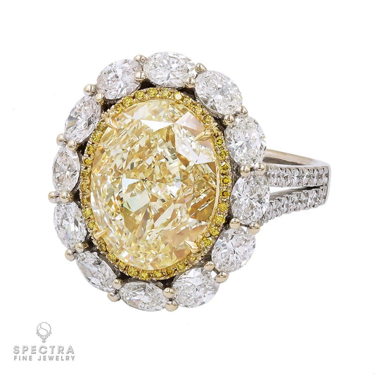 Spectra Fine Jewelry 10.01 ct. Fancy Light Yellow Diamond Gold Ring