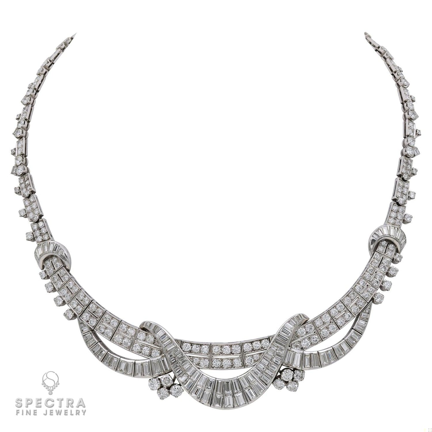 Vintage 32.50 cts. Diamond Necklace in Platinum
