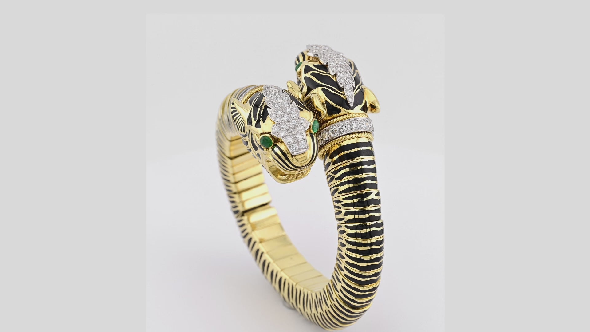 David Webb Double‑Head Tiger Diamond & Emerald Enamel Bangle – Signed