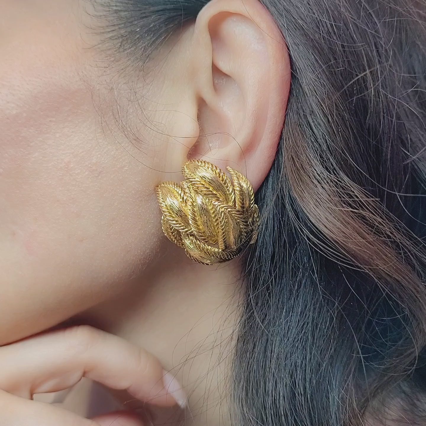 David Webb Textured Laurel Leaf Earrings in 18K Yellow Gold