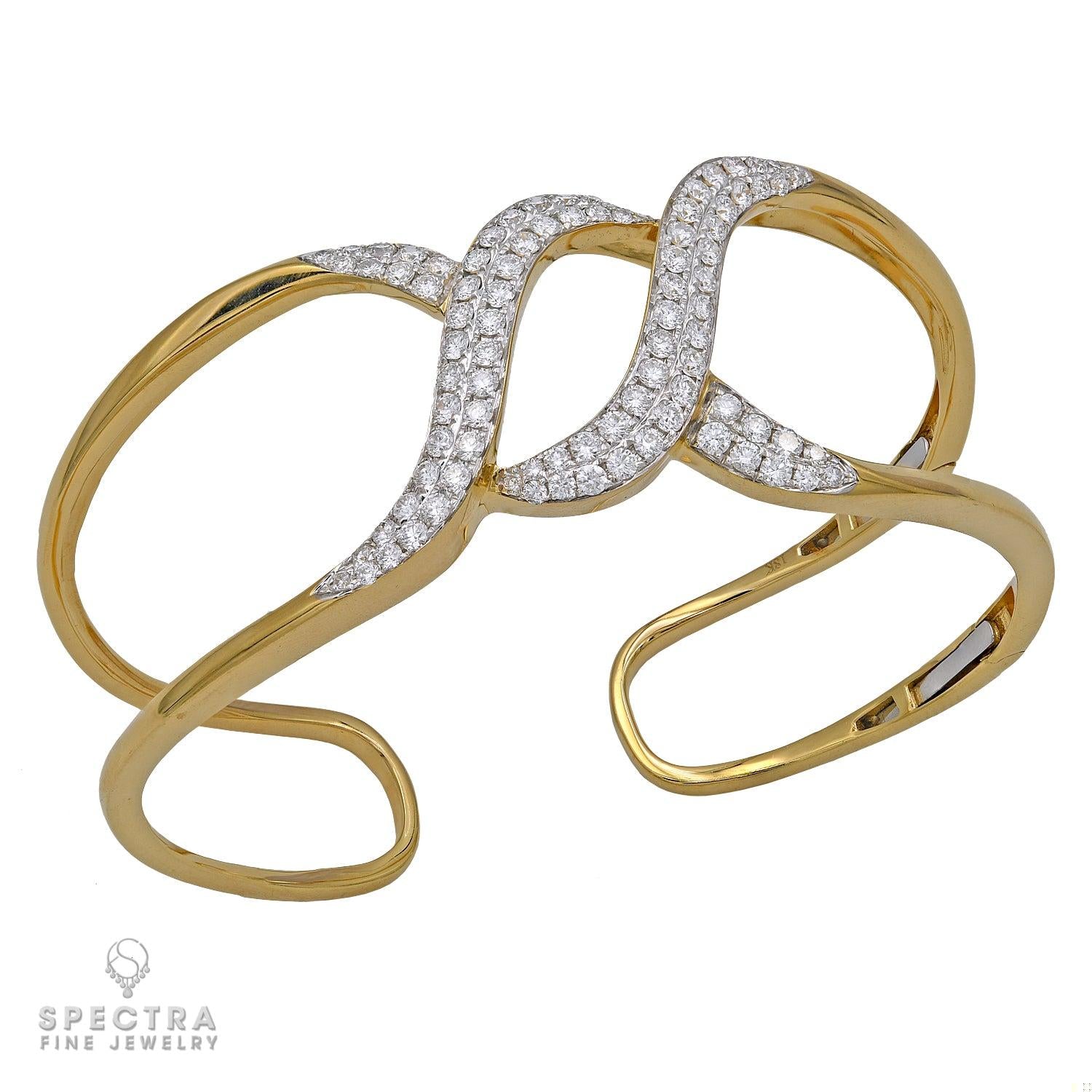 18k Yellow Gold Bracelet with 2.31 Carat Diamond