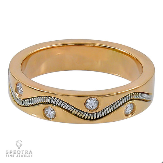 Crivelli 18 Karat Gold Eight Diamond Ring or Wedding Band