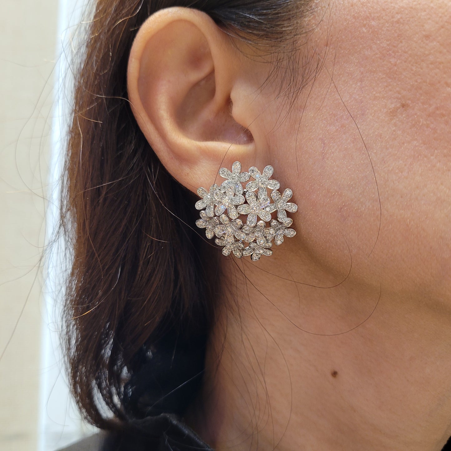 Van Cleef & Arpels Diamond Socrate™ Earrings Large