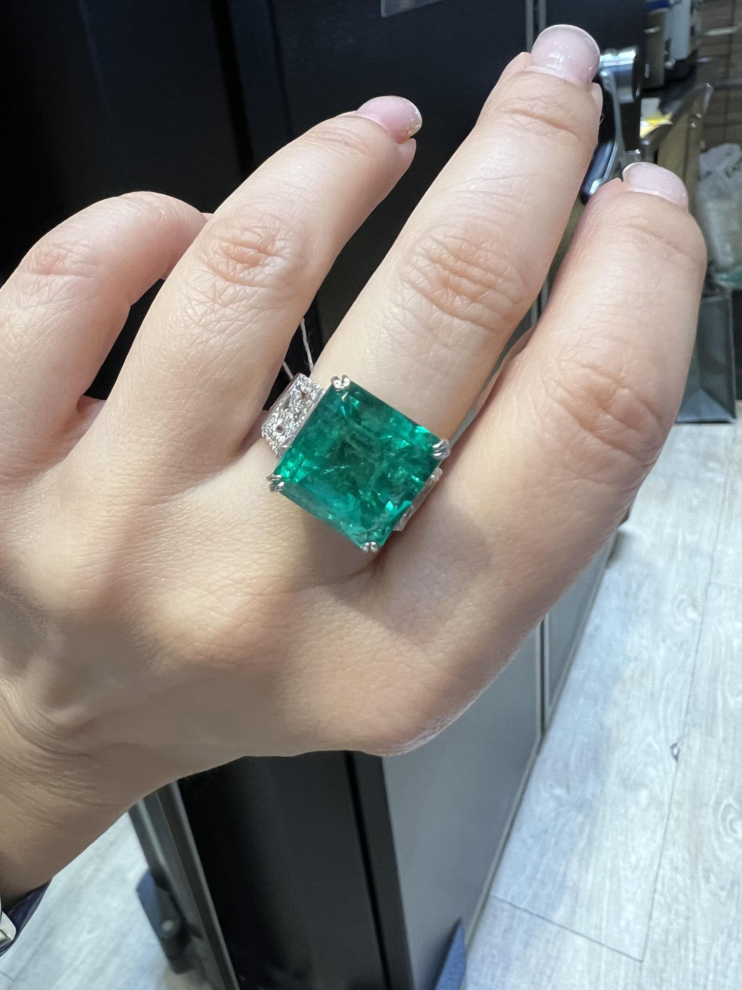 11.06 ct. Certified Colombian Emerald & Diamond Platinum Ring