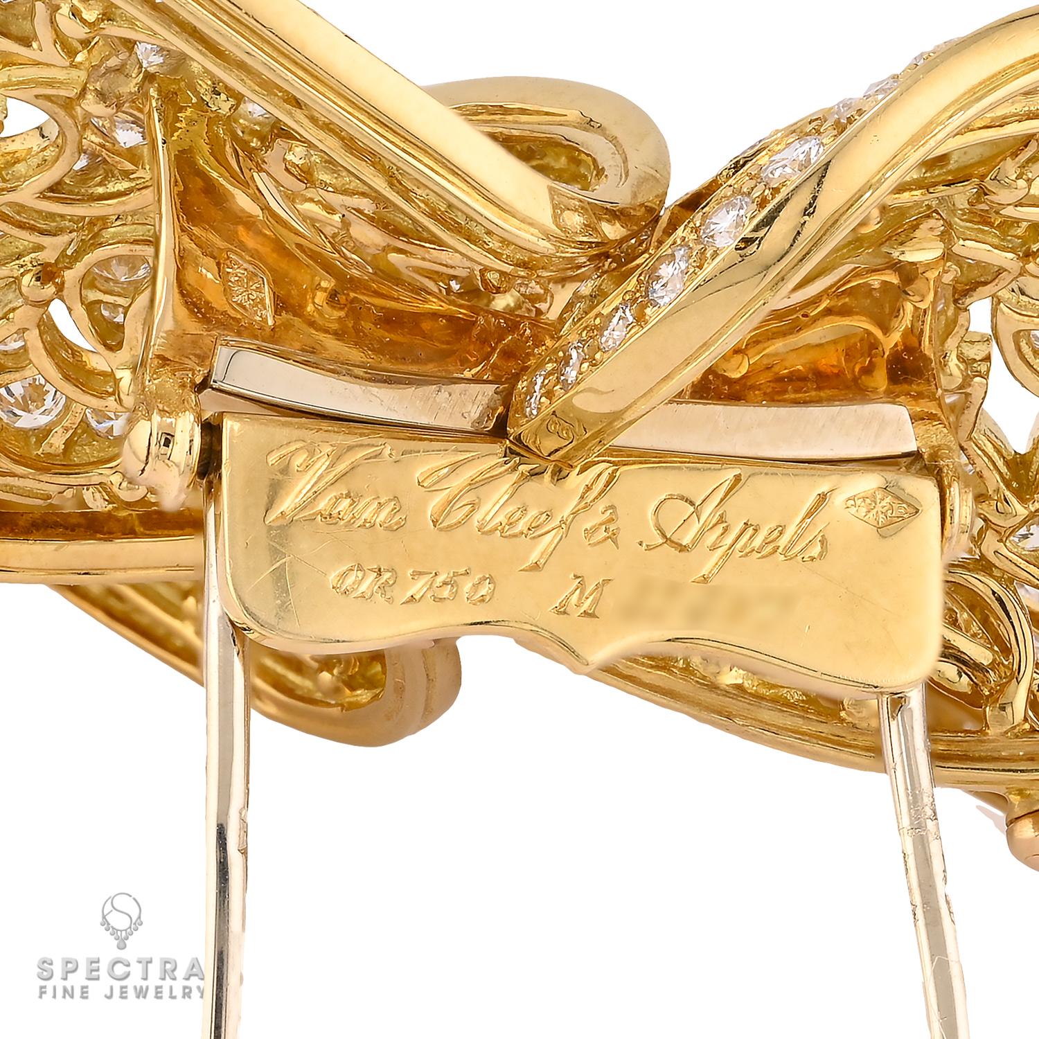 Van Cleef & Arpels Sirius Diamond Brooch in 18K Gold, 11.50ct