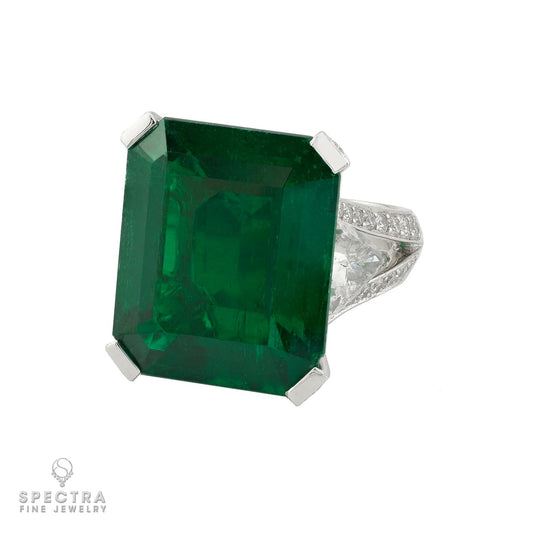 21.34 carat Colombian Emerald Trilliant Diamond Ring in Platinum | Signed Graff