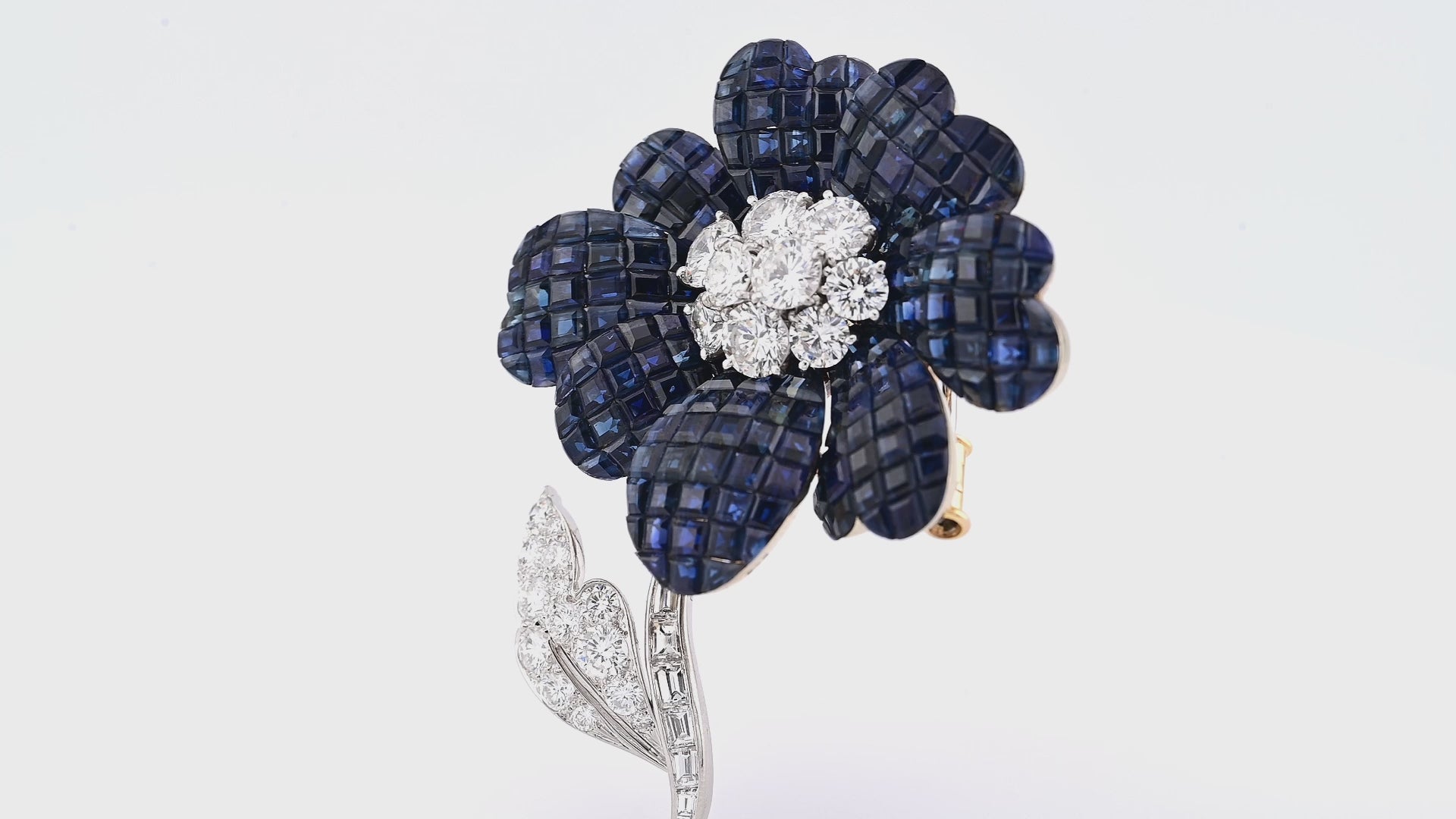 Van Cleef & Arpels Mystery-set Sapphire Diamond Flower Brooch