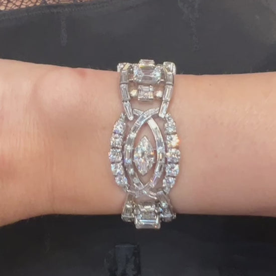 Contemporary Diamond Halo Articulated Bracelet