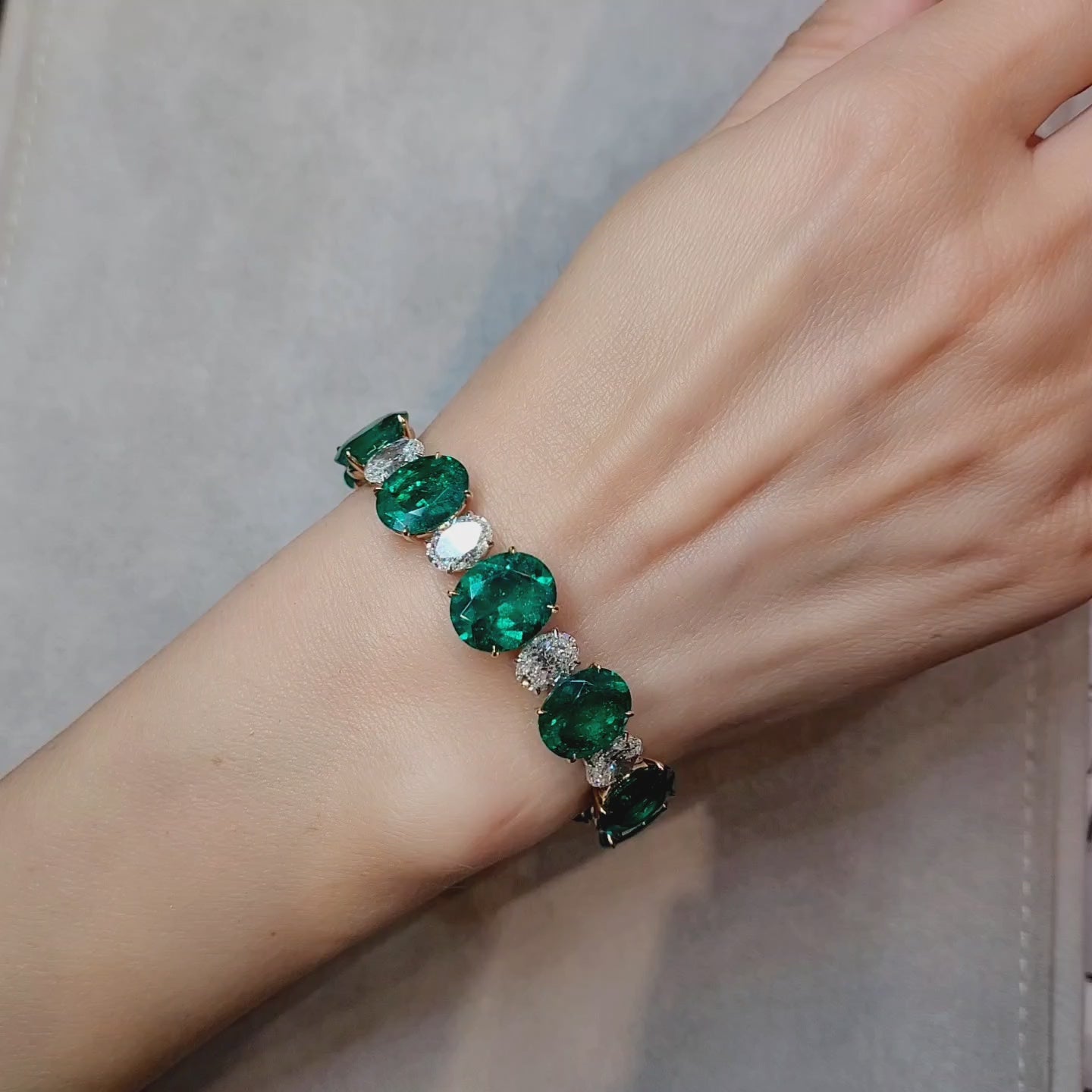 36.27 cts. Colombian Emerald & Diamond Bracelet in 18K Gold