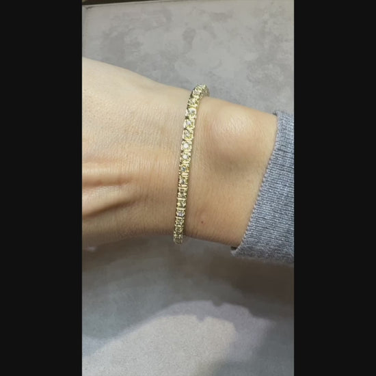 Contemporary Yellow Gold Diamond Gold Tennis Bracelet 1.56ct