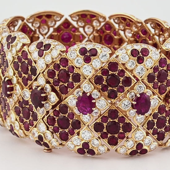 Cartier 'Mexico' Ruby Diamond Bracelet: Timeless Elegance in 18k Gold – Vintage