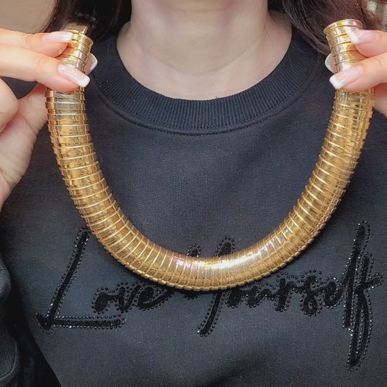 Vintage Bulgari Tubogas Choker in 18K Gold | Estate Jewelry